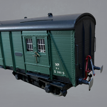 Load image into Gallery viewer, 7C021 - SR/BR 50&#39; Bogie Guards Van (Van B) - 0 Gauge - 7mm Scale - SLATER&#39;S Built Kit
